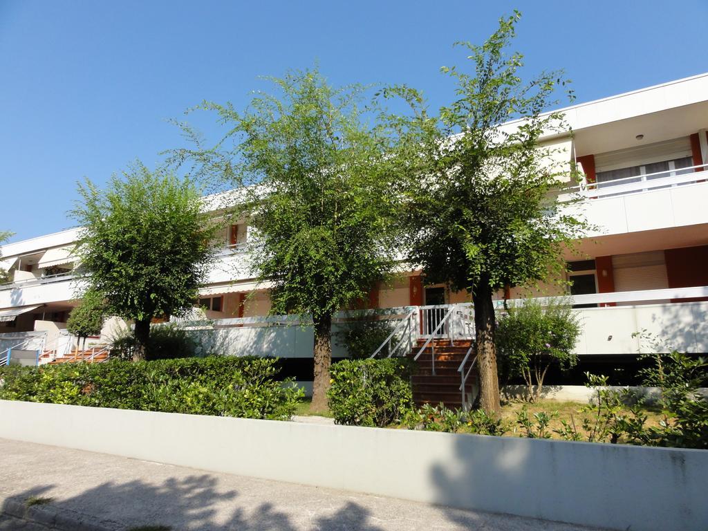 Condominio Auriga Bibione Esterno foto