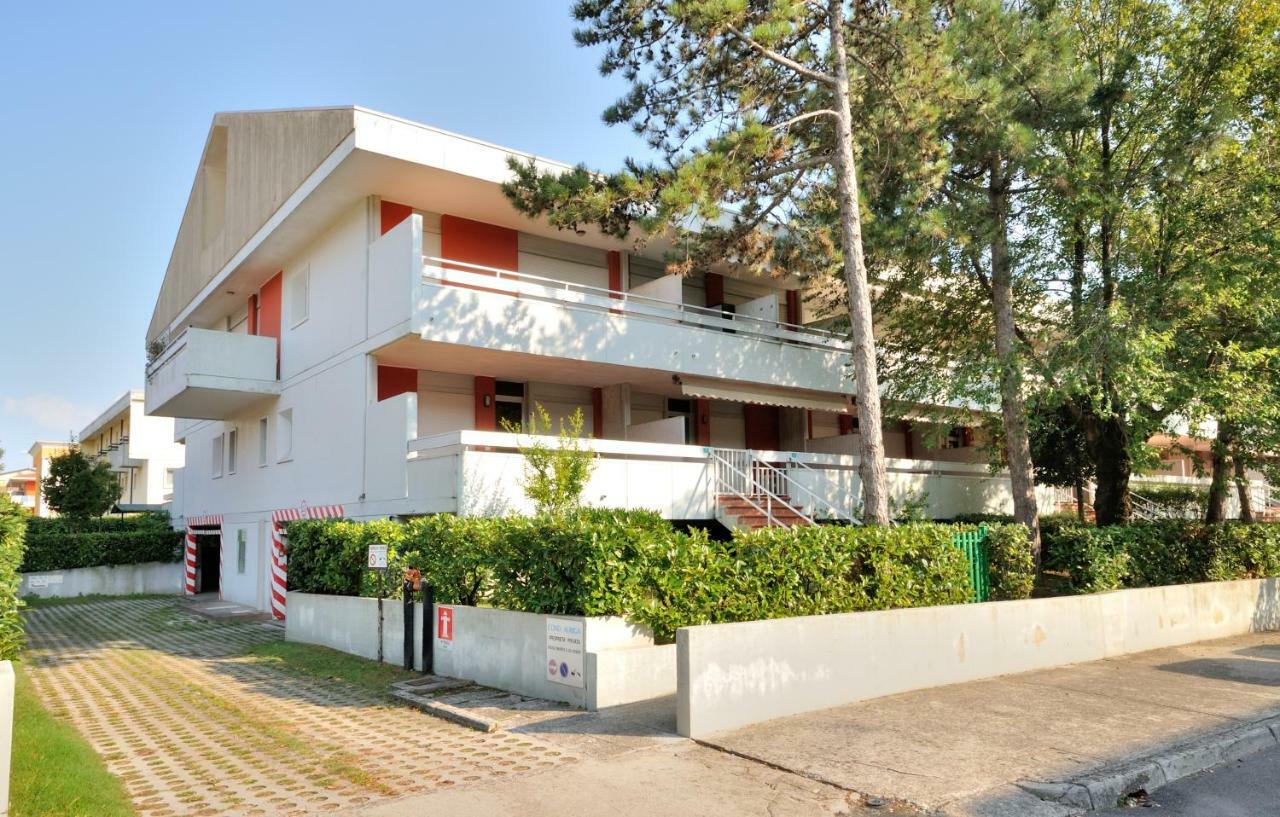 Condominio Auriga Bibione Esterno foto