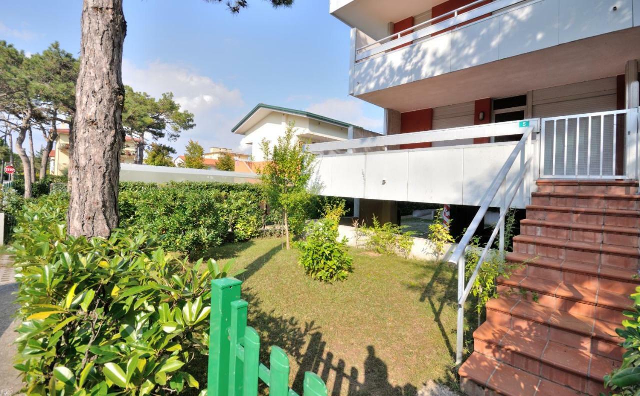 Condominio Auriga Bibione Esterno foto